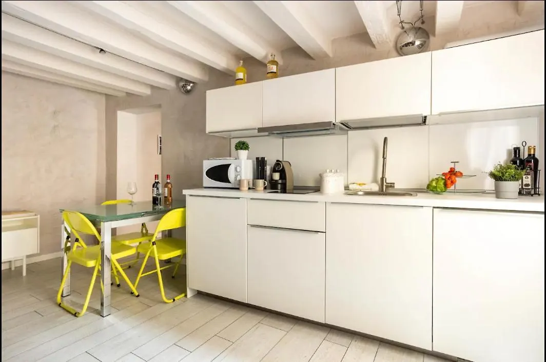 Apartment Mmesuite Arena Di Verona By Maisonme Collection Italy