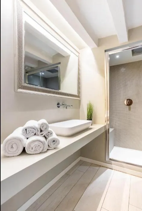 Apartment Mmesuite Arena Di Verona By Maisonme Collection Italy